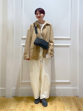 「アイテム（チノパンツ）」を使った、apartby32さん（レディース・168cm・20代）の秋コーディネート