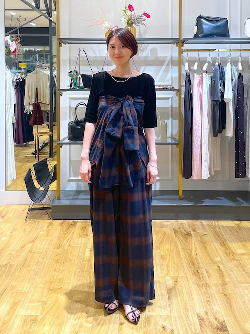 新品！A part by ブラッククロスフラットサンダル A part by サンダル クロスフラットサンダル レディース