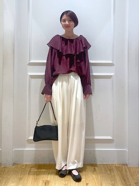 「おでかけ」｜「アイテム（バレエシューズ）」を使った、apartby32さん（レディース・168cm）の秋コーディネート