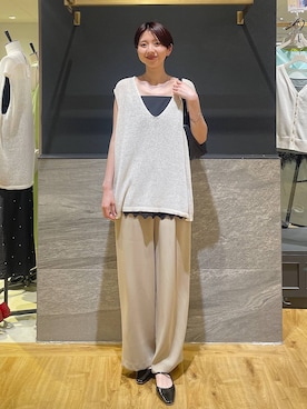 「A part by（アパートバイ）のイージーストレートパンツ（スラックス、ベージュ系）」を使った、apartby32さん（レディース・168cm）の夏コーディネート