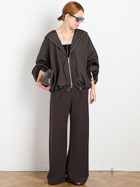 「AP STUDIO（エーピーストゥディオ）のBare top（チューブトップ、ブラック系）」を使った、STAFF.Mさん（レディース・162cm）の夏コーディネート