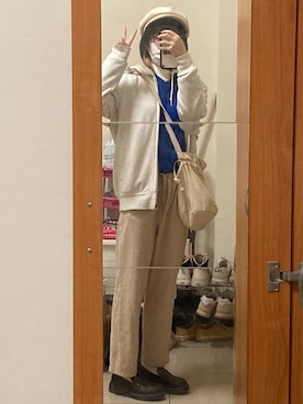 「Abercrombie&Fitch（アバークロンビーアンドフィッチ）のアイテム（トップス）」を使った、Florenceさん（レディース・158cm）の冬コーディネート