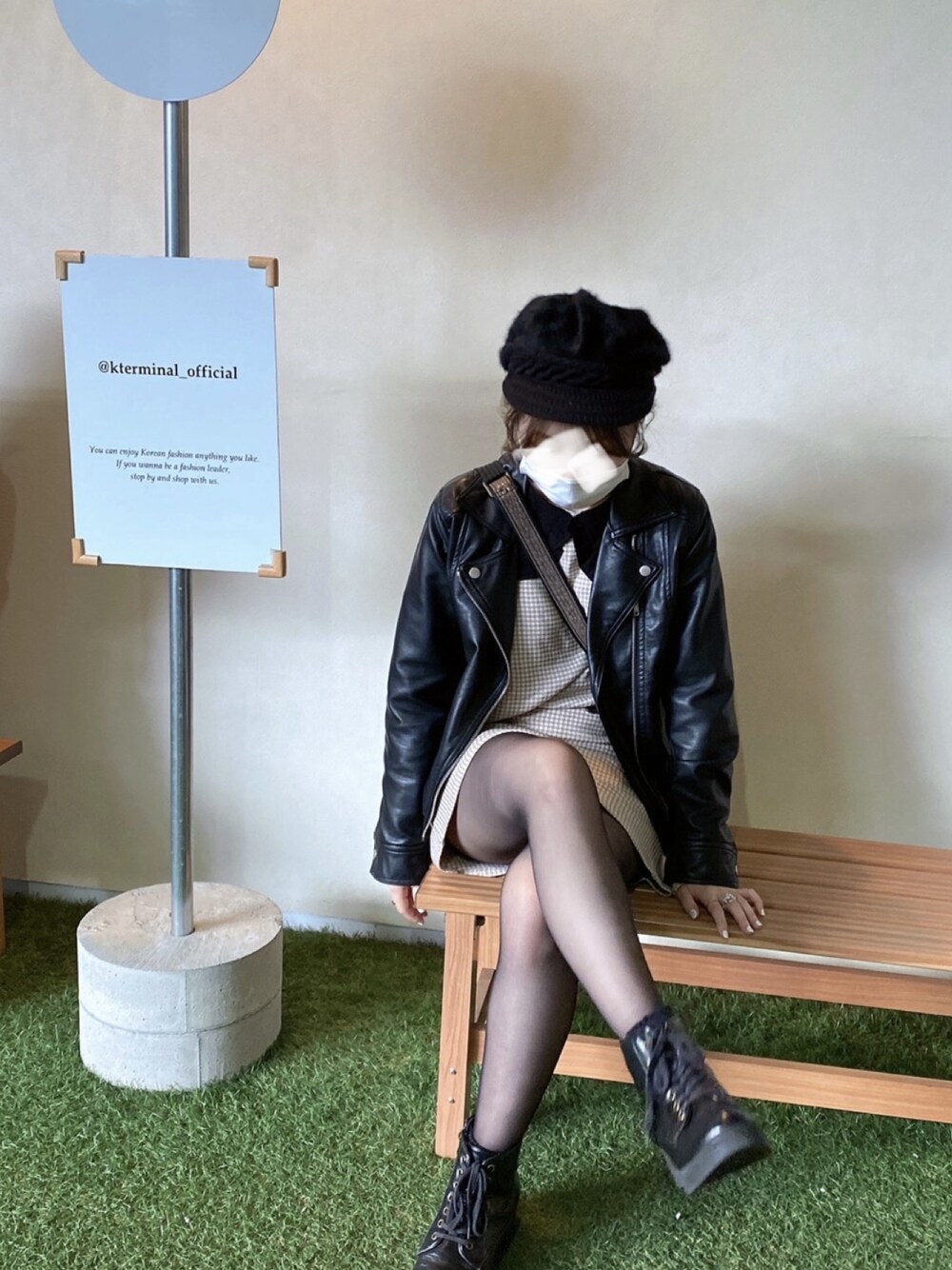 「ootd、おしゃれさんと繋がりたい、韓国ファッション、セットアップ、ミニスカート」｜「RAY CASSINのダブルライダースジャケット（ライダースジャケット、ブラック系）」を使った、mayukiさん（レディース・157cm）の冬コーディネートの1枚目の写真
