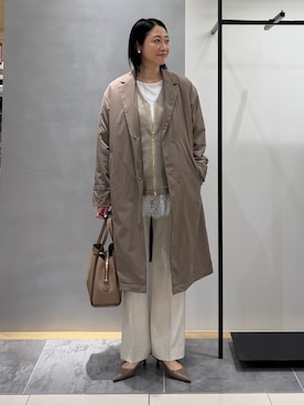 「INDIVI（インディヴィ）の【超軽量／蓄熱／撥水】中綿ライトチェスターコート（チェスターコート、ブラウン系）」を使った、shihoさん（レディース・161cm）の秋コーディネート