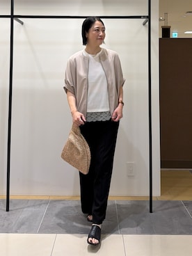「INDIVI（インディヴィ）の【着る日傘】ドルマンフォルムブルゾン（ブルゾン、ベージュ系）」を使った、shihoさん（レディース・161cm）の夏コーディネート