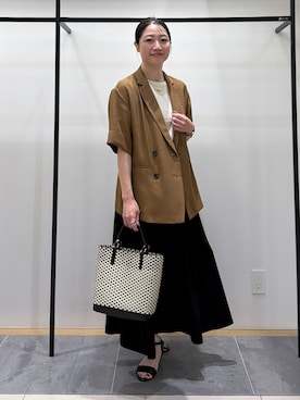 「アイテム（テーラードジャケット、イエロー系）」を使った、shihoさん（レディース・160cm）の夏コーディネート