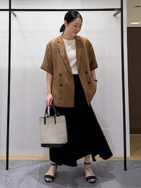 「アイテム（テーラードジャケット、イエロー系）」を使った、shihoさん（レディース・160cm）の夏コーディネート