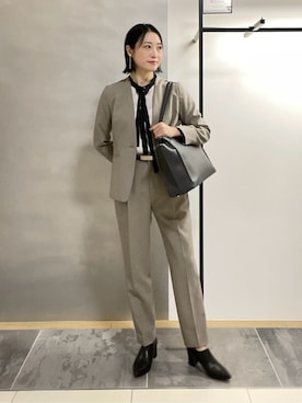 「アイテム（スーツジャケット、ブラウン系）」を使った、shihoさん（レディース・160cm）の秋コーディネート