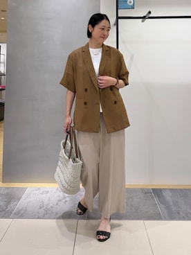 「アイテム（テーラードジャケット、イエロー系）」を使った、shihoさん（レディース・160cm）の夏コーディネート