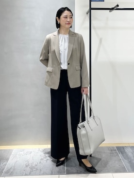 「アイテム（スーツジャケット、ブラウン系）」を使った、shihoさん（レディース・160cm）の冬コーディネート