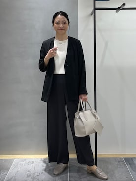 「INDIVI（インディヴィ）の【合皮／マルチWAY／サブバック付】ミニショルダーバッグ（ショルダーバッグ、グレー系）」を使った、shihoさん（レディース・161cm）の春コーディネート
