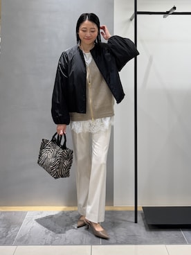 「UNTITLED（アンタイトル）の【軽アウター/中綿/秋冬コート】ショートブルゾン（ブルゾン、ブラック系）」を使った、shihoさん（レディース・161cm）の秋コーディネート