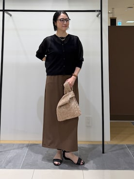 「INDIVI（インディヴィ）の【シアー／軽羽織】ドルマン袖ニットカーディガン（カーディガン/ボレロ、ブラック系）」を使った、shihoさん（レディース・161cm）の夏コーディネート