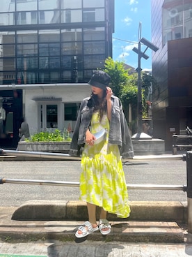 「ARMANI EXCHANGE（アルマーニエクスチェンジ）の【A|X アルマーニ エクスチェンジ】オールオーバープリント　ミディキャミワンピース（ワンピース、グリーン系）」を使った、Fuji☺︎Kさん（レディース・154cm）の春コーディネート