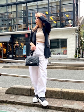 「ARMANI EXCHANGE（アルマーニエクスチェンジ）の【A|X アルマーニ エクスチェンジ】MARGARETH　キルティングショルダーバッグ（ショルダーバッグ、ブラック系）」を使った、Fuji☺︎Kさん（レディース・154cm）の春コーディネート