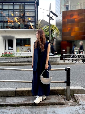 「ARMANI EXCHANGE（アルマーニエクスチェンジ）の【A|X アルマーニ エクスチェンジ】シアーロングワンピース（ワンピース、ブルー系）」を使った、Fuji☺︎Kさん（レディース・154cm）の春コーディネート