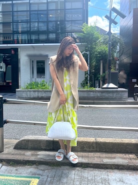 「ARMANI EXCHANGE（アルマーニエクスチェンジ）の【A|X アルマーニ エクスチェンジ】ドロップショルダー　ノースリーブジャケット（テーラードジャケット、ベージュ系）」を使った、Fuji☺︎Kさん（レディース・154cm）の春コーディネート