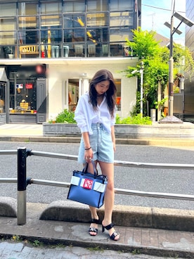 「ARMANI EXCHANGE（アルマーニエクスチェンジ）の【A|X アルマーニ エクスチェンジ】ショート丈　ポプリンシャツ（シャツ/ブラウス、ホワイト系）」を使った、Fuji☺︎Kさん（レディース・154cm）の春コーディネート