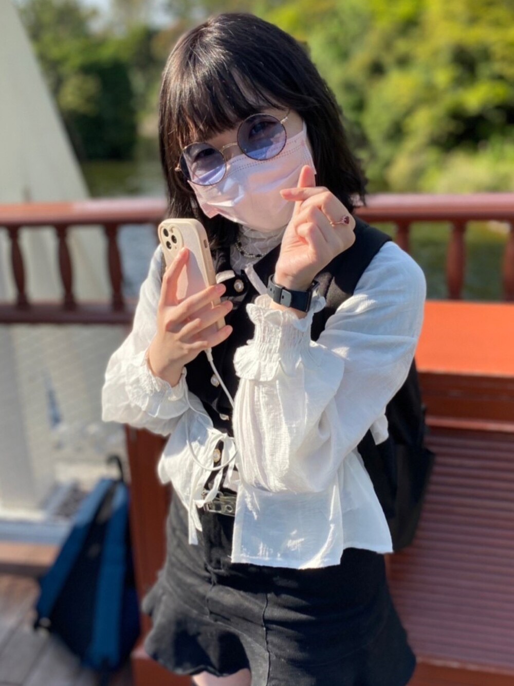 「低身長女子、大人ガーリー、プチプラ、おしゃれさんと繋がりたい、低身長、シアー、スカート、モノトーンコーデ、モノトーン、ディズニーコーデ」｜「GRLのインパン付きマーメイドミニスカート（スカート、ブラック系）」を使った、あみぴさん（レディース・150cm）の夏コーディネートの1枚目の写真