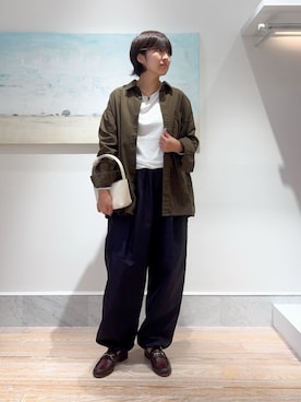 「アイテム（ミリタリージャケット）」を使った、TOMORROWLANDkanemaruさん（レディース・164cm）の秋コーディネート