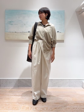 「TOMORROWLAND （トゥモローランド）のアイテム（ショルダーバッグ）」を使った、TOMORROWLANDkanemaruさん（レディース・164cm）の秋コーディネート