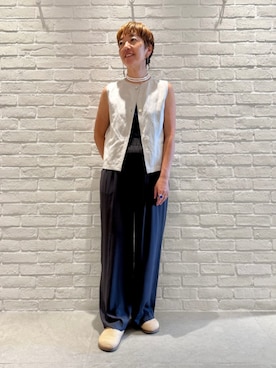 「アイテム（スリッポン）」を使った、TOMORROWLAND_kimuraさん（レディース・161cm）の夏コーディネート