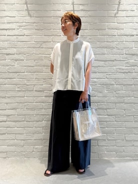 「トゥモローランド」｜「アイテム（パンツ）」を使った、TOMORROWLAND_kimuraさん（レディース・161cm）の夏コーディネート