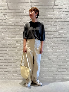 「TOMORROWLAND （トゥモローランド）のアイテム（ショルダーバッグ）」を使った、TOMORROWLAND_kimuraさん（レディース・161cm）の夏コーディネート