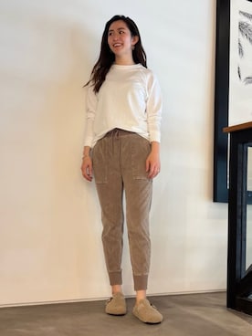 「トゥモローランド」｜「アイテム（スウェット）」を使った、TOMORROWLAND_shirahaさん（レディース・168cm）の冬コーディネート