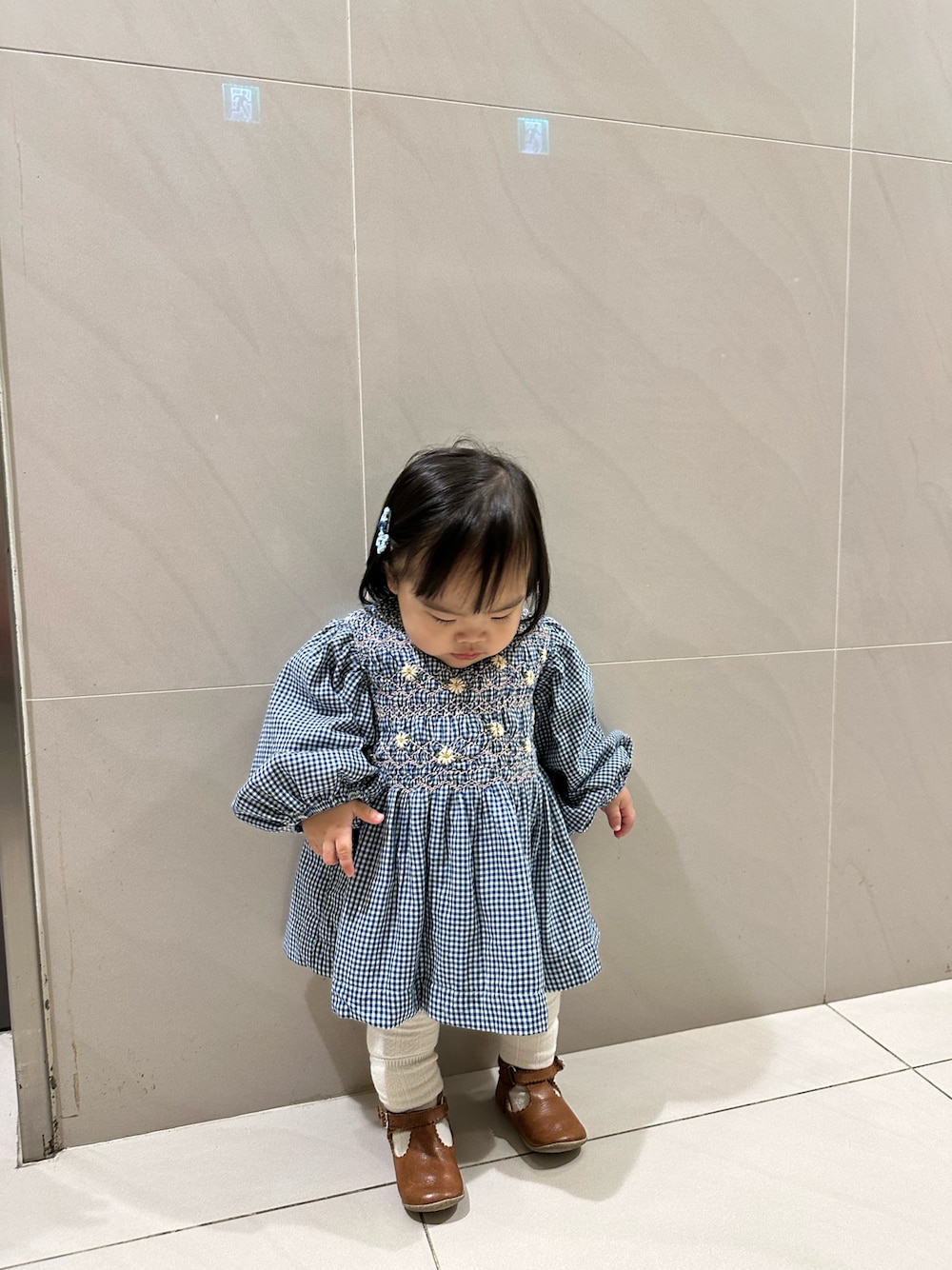 「bonjour diaryのアイテム（ワンピース、ブルー系）」を使った、meimeifu3さん（キッズ・70cm）の冬コーディネートの1枚目の写真