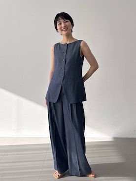 「BABYLONE（バビロン）のソフトレーヨンジレ（ベスト、ブルー系）」を使った、のんさん（レディース・162cm）の春コーディネート