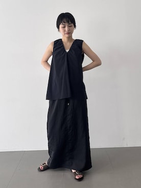 「BABYLONE（バビロン）の【多機能素材】撥水Vネックギャザーブラウス（シャツ/ブラウス、ブラック系）」を使った、のんさん（レディース・162cm）の春コーディネート