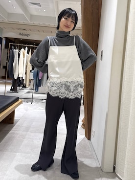 「BABYLONE（バビロン）のハイネックポンチョニット（ニット/セーター）」を使った、のんさん（レディース・162cm）の秋コーディネート