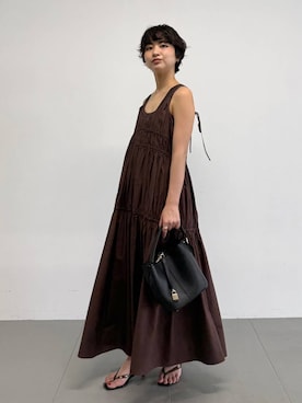 「BABYLONE（バビロン）のコットンギャザーワンピース（ワンピース、ブラウン系）」を使った、のんさん（レディース・162cm）の春コーディネート
