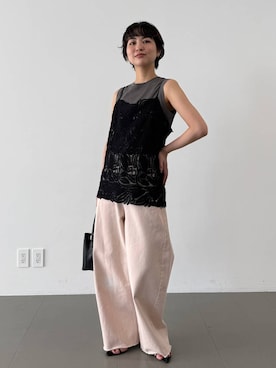 「BABYLONE（バビロン）のバレルレッグデニムパンツ（デニムパンツ、ピンク系）」を使った、のんさん（レディース・162cm）の春コーディネート