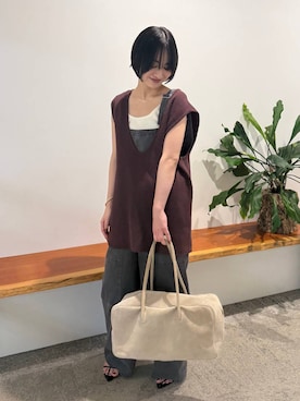 「アイテム（ベスト、レッド系）」を使った、のんさん（レディース・162cm）の夏コーディネート