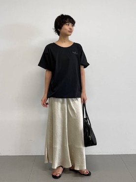 「YOUNG&OLSEN The DRYGOODS STORE（ヤングアンドオルセン）の【YOUNG＆OLSEN】LEATHER STUDENT M（ボストンバッグ、ブラック系）」を使った、のんさん（レディース・162cm）の春コーディネート