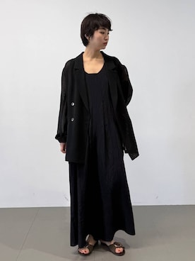 「BABYLONE（バビロン）のタフタタンクオールインワン（サロペット/オーバーオール、ブラック系）」を使った、のんさん（レディース・162cm）の春コーディネート