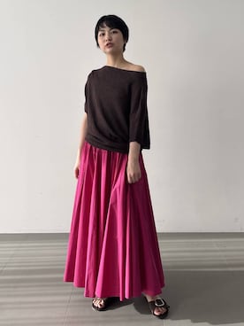 「BABYLONE（バビロン）のニュアンスドレープニット（ニット/セーター、ブラウン系）」を使った、のんさん（レディース・162cm）の春コーディネート