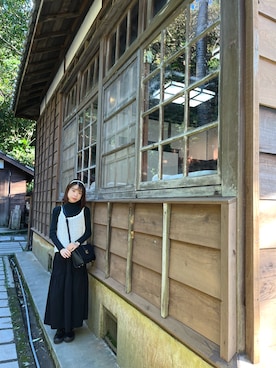 「アイテム（ハンドバッグ）」を使った、Sarah さん（レディース・147cm）の秋コーディネート