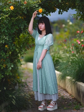 「GU（ジーユー）のアイテム（スカート、グレー系）」を使った、しなもんさん（レディース・153cm）の秋コーディネート