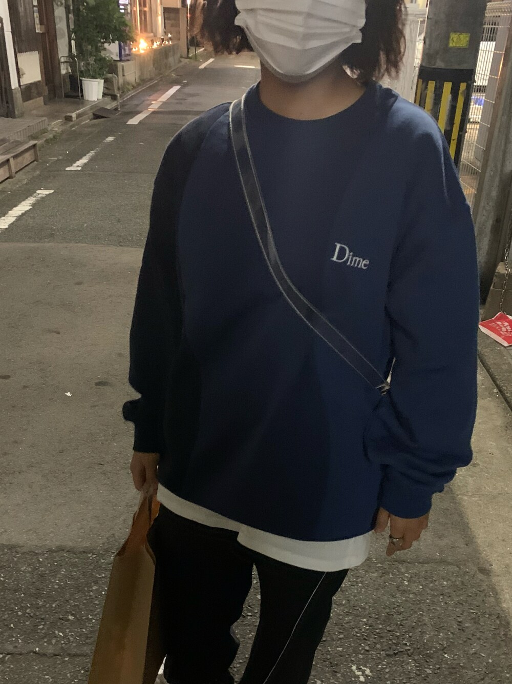 「Dime、x-girl」｜「X-girlのVELOUR LOUNGE PANTS（その他パンツ、ブラック系）」を使った、hnnさん（レディース・153cm）の秋コーディネートの1枚目の写真