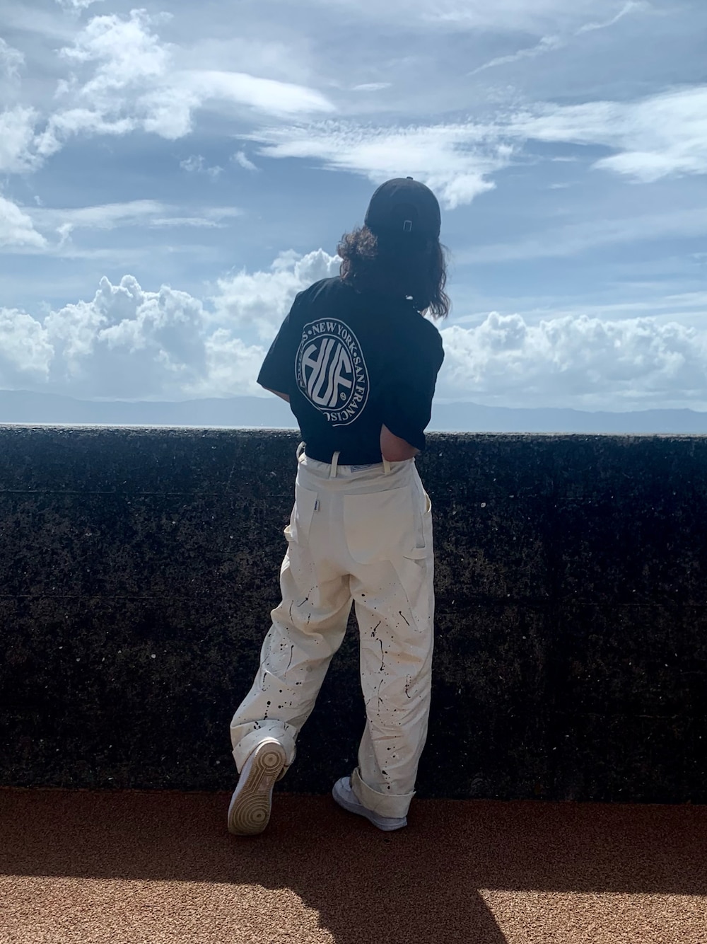 「NEW ERA、9090、HUF」｜「NEW ERAの【NEW ERA】ニューエラ キャップ 9TWENTY MLB NY YANKEES BIG LOGO CAP ニューヨークヤンキース（キャップ、ブルー系）」を使った、hnnさん（レディース・153cm）の秋コーディネートの1枚目の写真