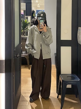 「アイテム（パーカー）」を使った、misaki☺︎さん（レディース・160cm）の秋コーディネート