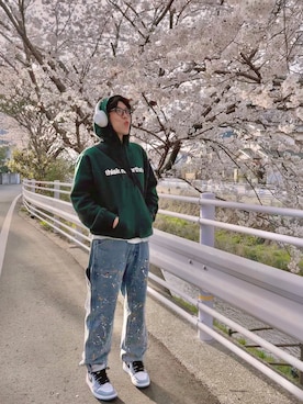 「thisisneverthat（ディスイズネバーザット）のアイテム（パンツ）」を使った、창경さん（メンズ・173cm）の春コーディネート