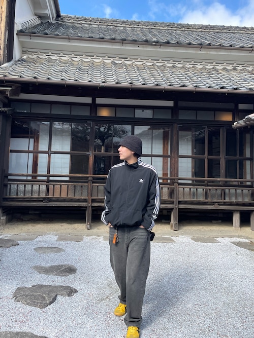 adidas（アディダス）の「アディカラー クラシックス