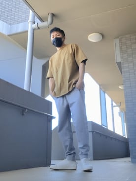 「アイテム（トップス）」を使った、磨木師さん（メンズ・176cm・40代）の夏コーディネート