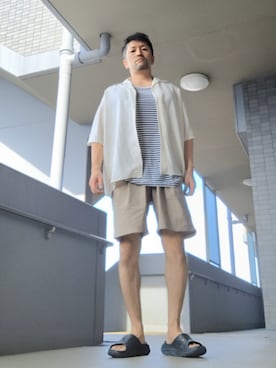 「アイテム（サンダル）」を使った、磨木師さん（メンズ・176cm）の秋コーディネート