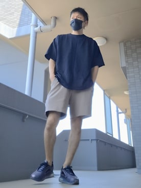 「アイテム（スニーカー）」を使った、磨木師さん（メンズ・176cm・40代）の夏コーディネート