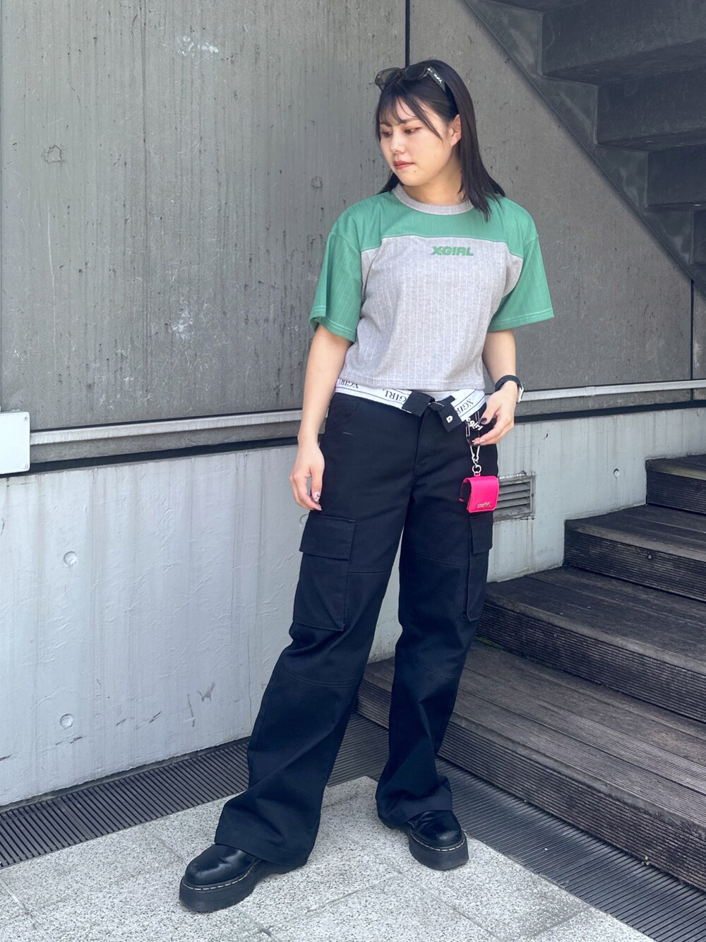 ギフトに最適 X-girl FAUX LEATHER Airpods CASE 大人カジュアル X-girl（エックスガール）の「FAUX LEATHER Airpods CASE